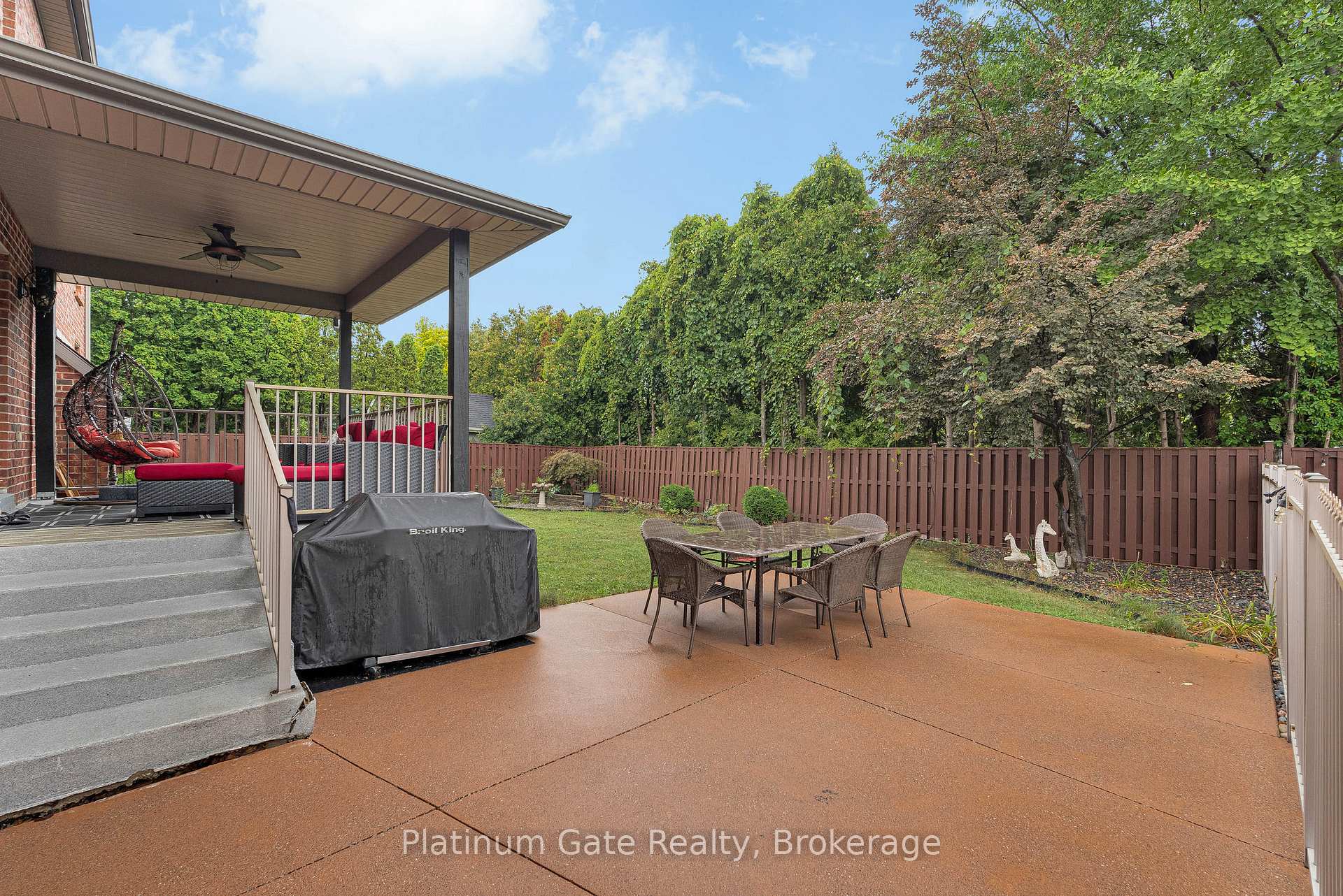 Photo 14 of 150 Seymour Crescent, Lakeshore — HOMEH