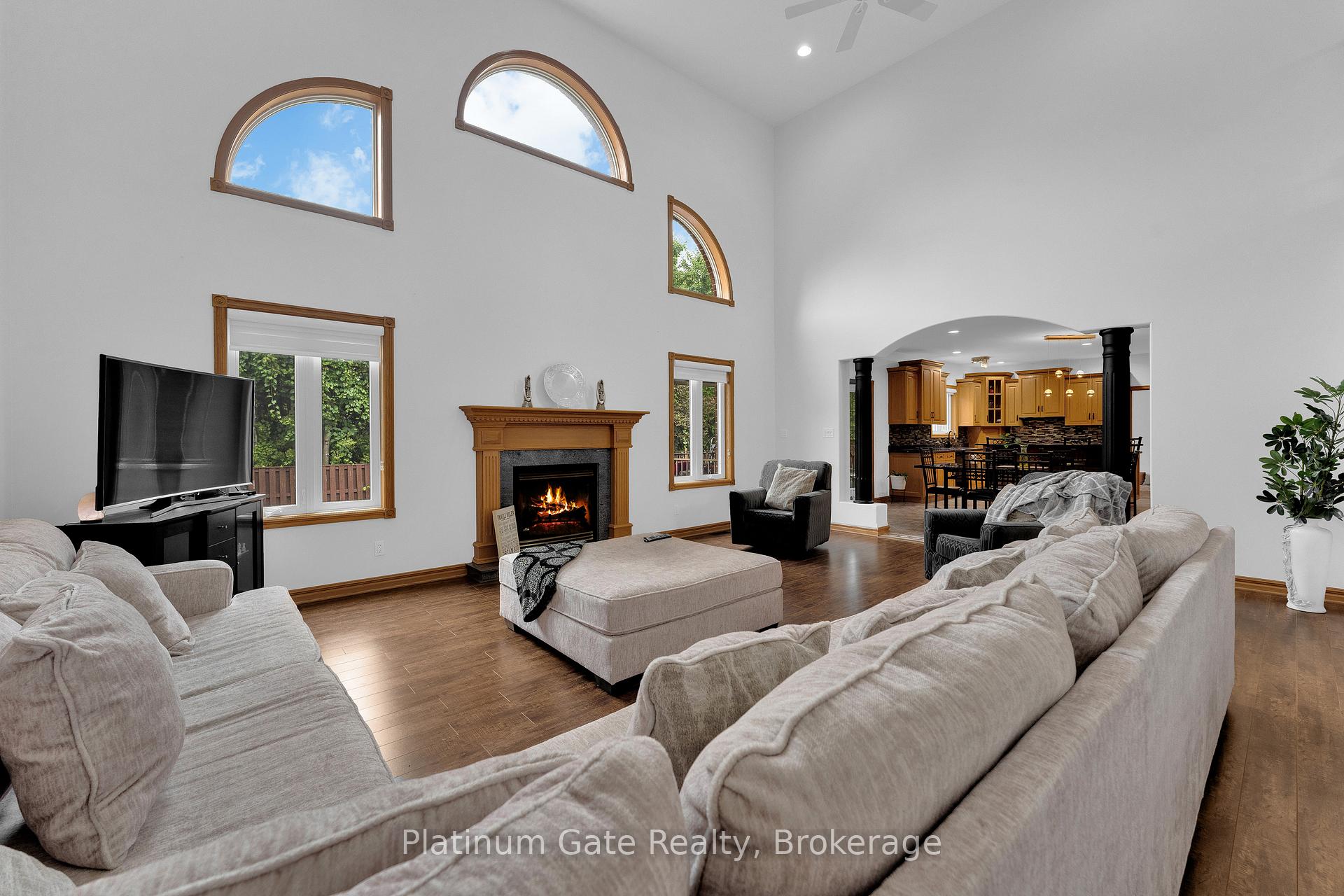 Photo 19 of 150 Seymour Crescent, Lakeshore — HOMEH