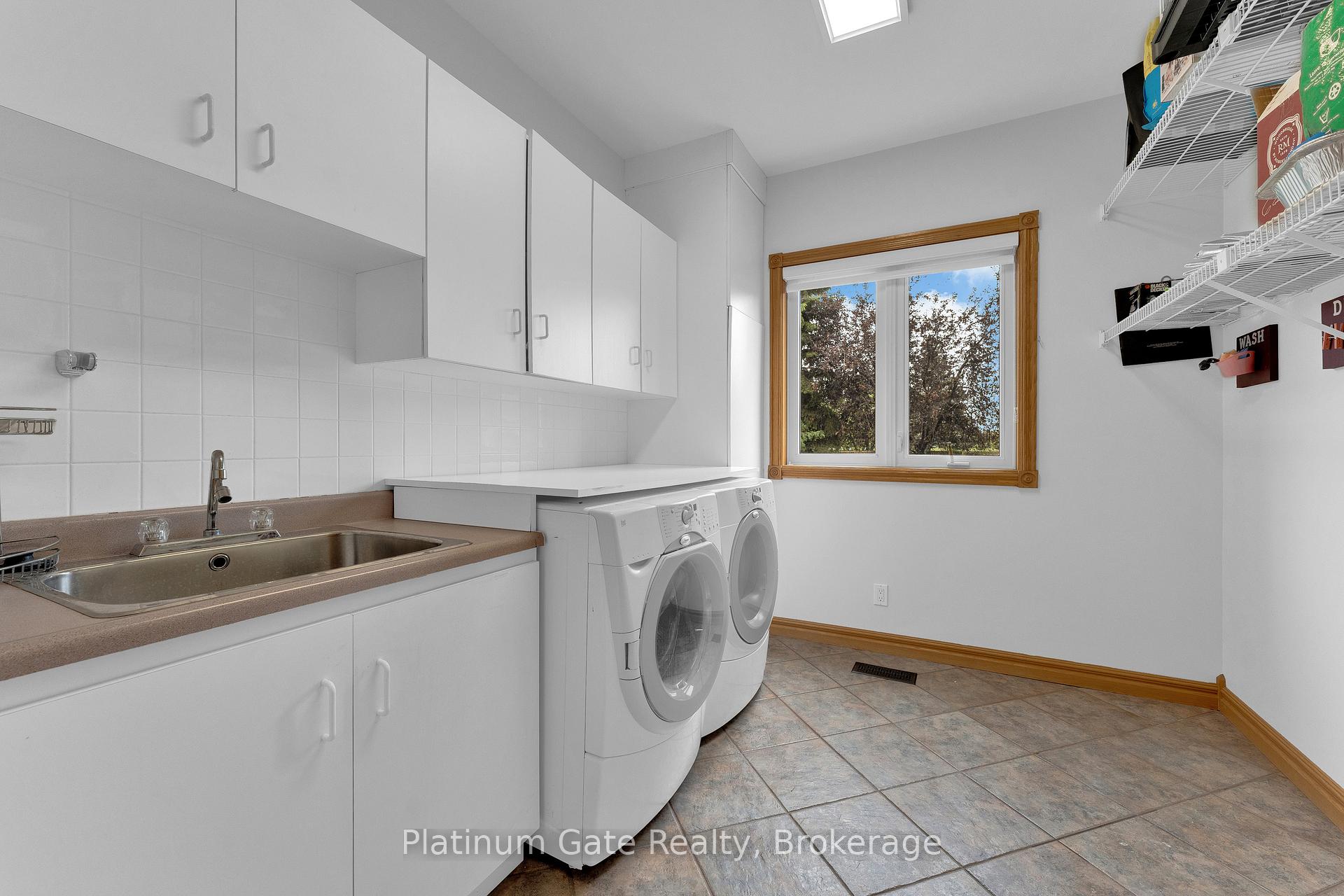 Photo 30 of 150 Seymour Crescent, Lakeshore — HOMEH