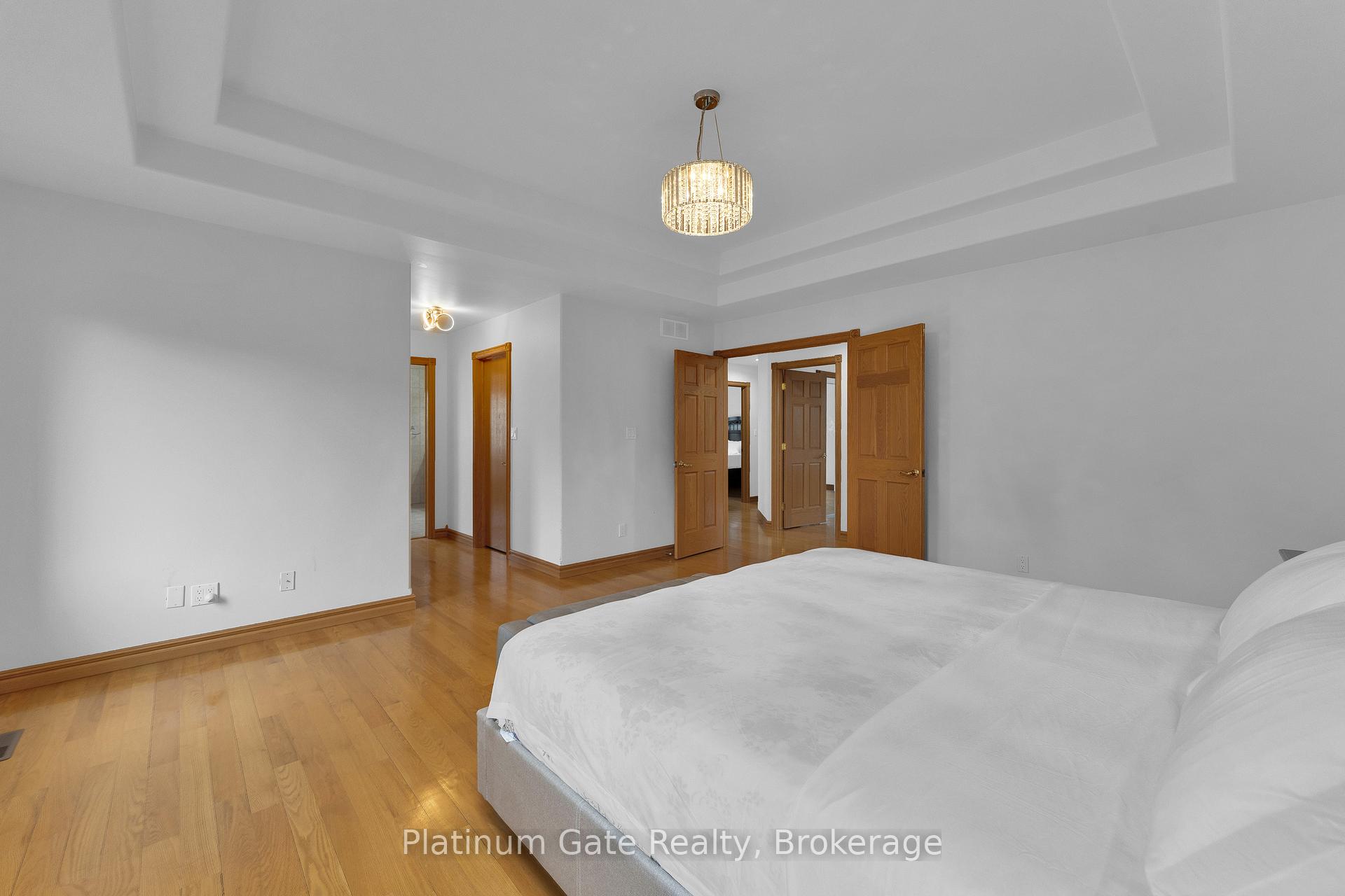 Photo 36 of 150 Seymour Crescent, Lakeshore — HOMEH