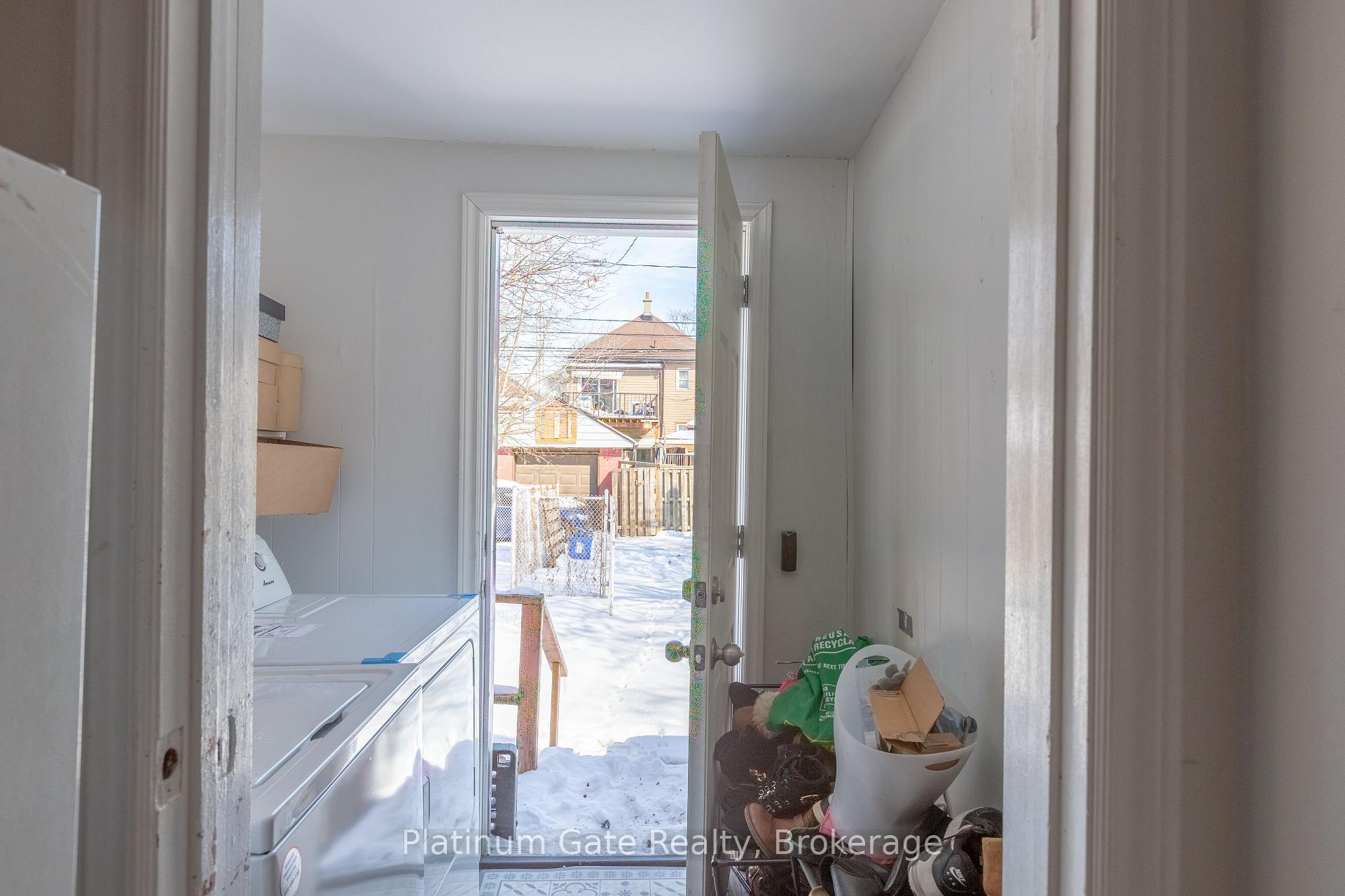 Photo 20 of 1036-40 Gladstone Avenue, Windsor — HOMEH