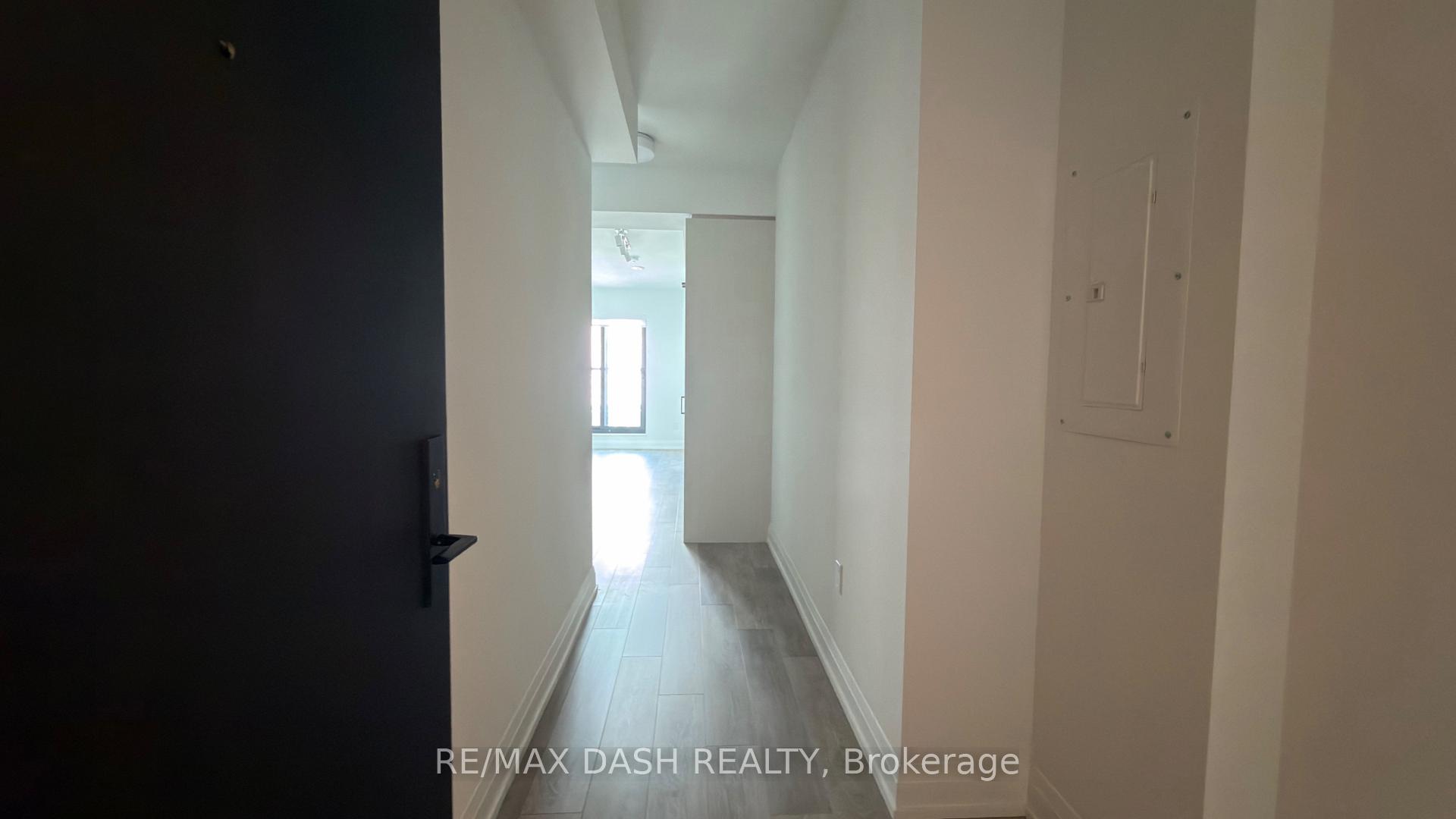 Photo 5 of Unit 3601, 20 Soudan Avenue, Toronto, Mount Pleasant West — HOMEH