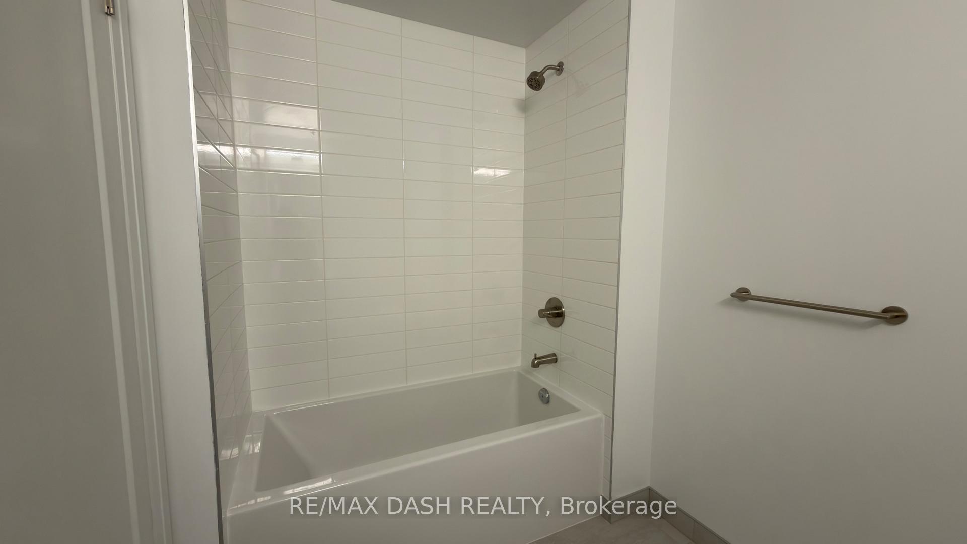 Photo 7 of Unit 3601, 20 Soudan Avenue, Toronto, Mount Pleasant West — HOMEH