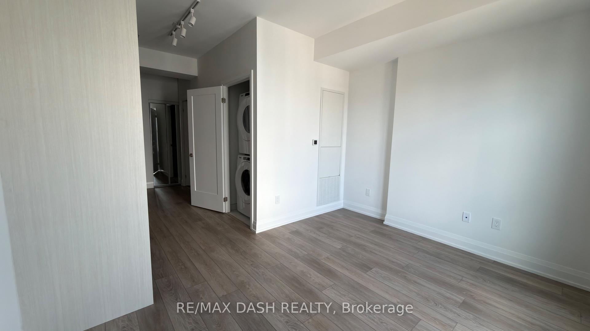 Photo 8 of Unit 3601, 20 Soudan Avenue, Toronto, Mount Pleasant West — HOMEH