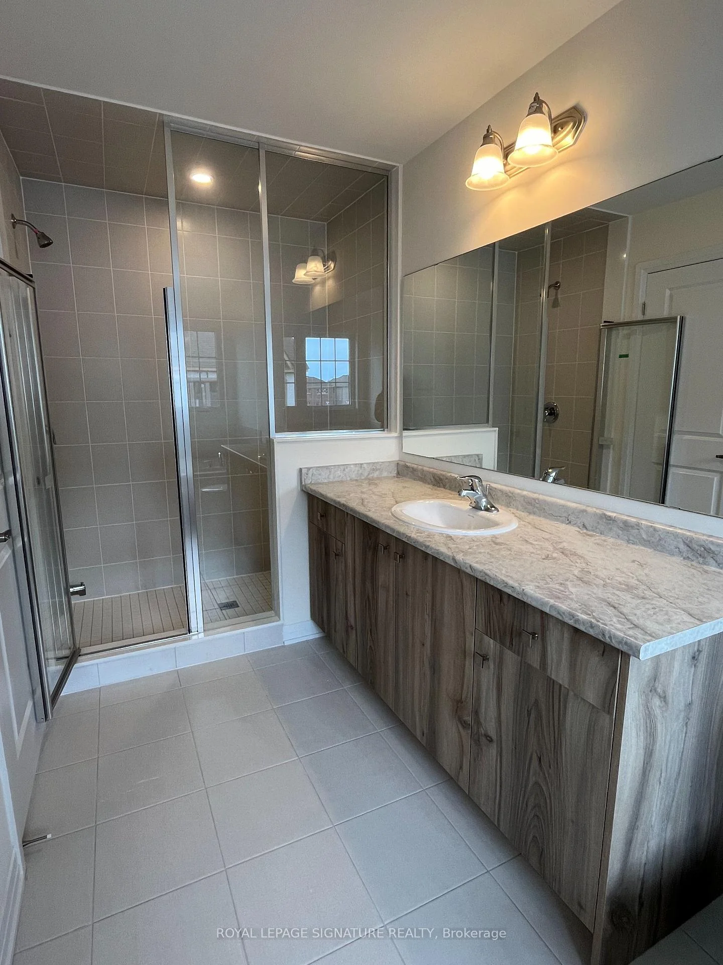 Photo 9 of 446 Adelaide Street, Wellington North, Arthur — HOMEH