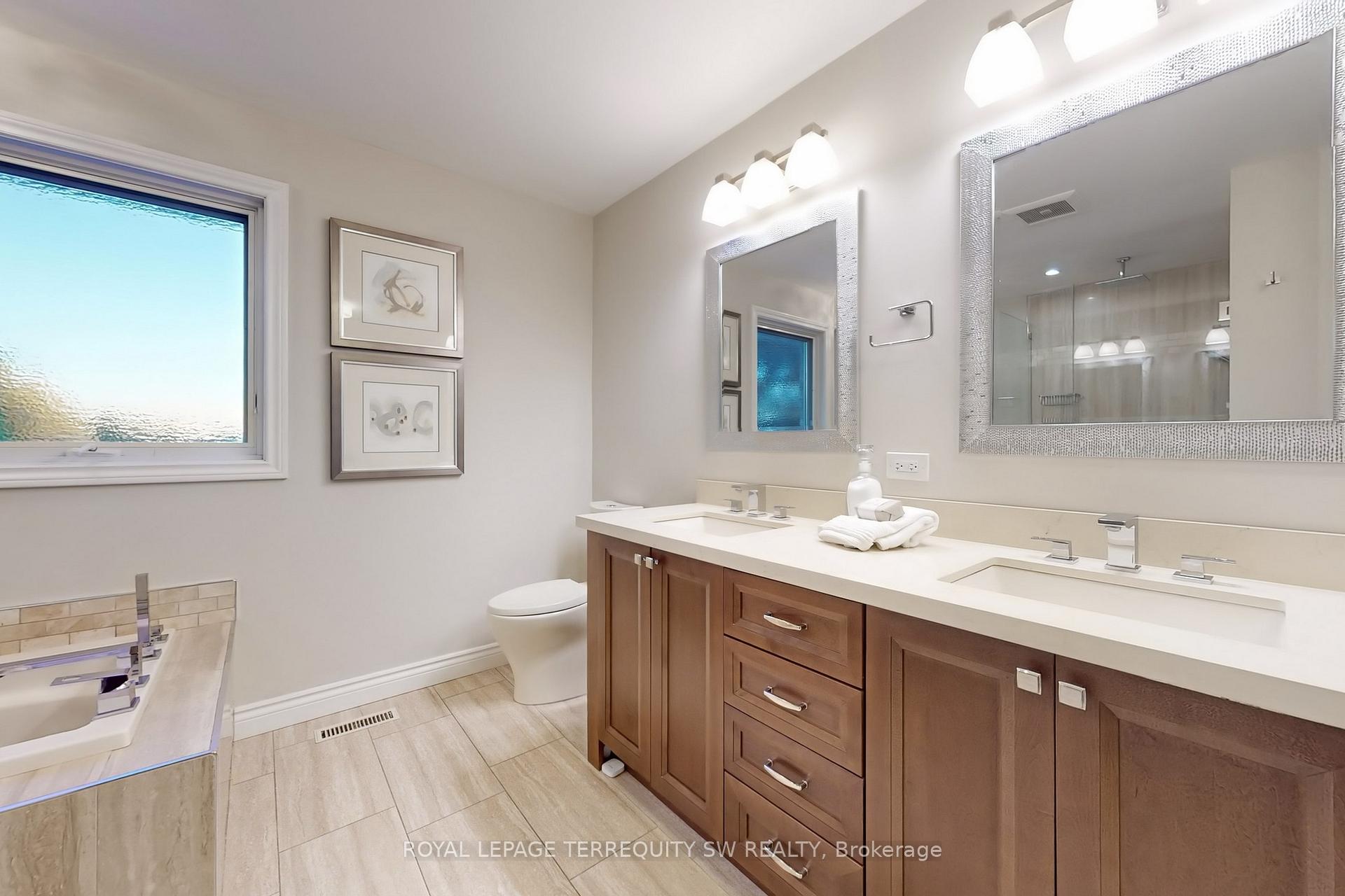 Photo 23 of 8 Chalmers Court, Brampton, Heart Lake East — HOMEH