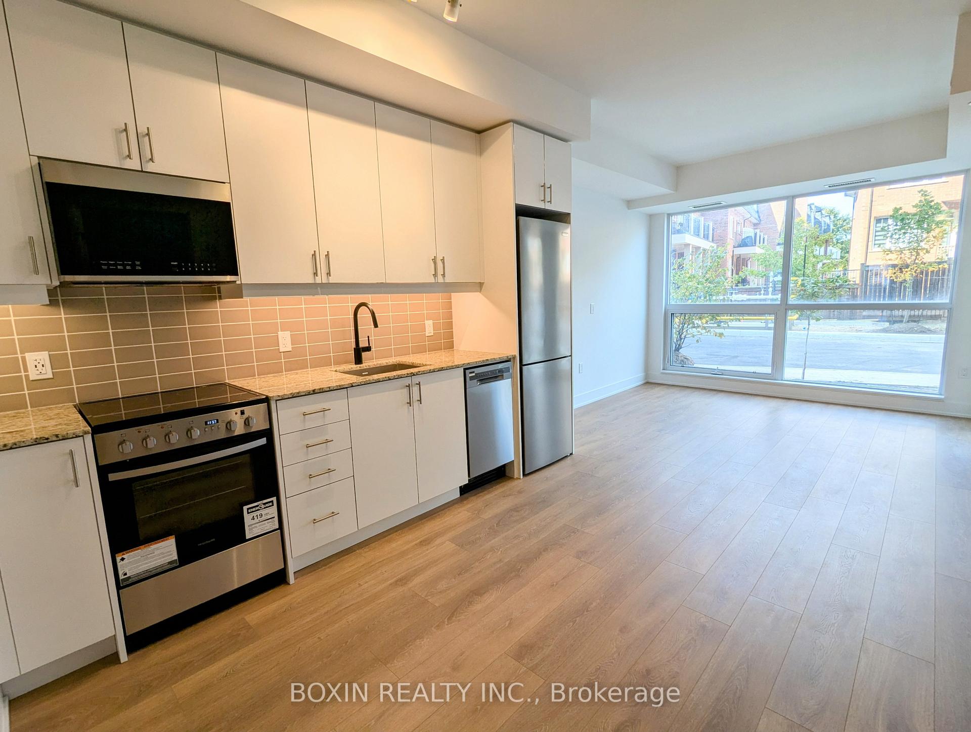 Photo 3 of Unit 106, 2343 Khalsa Gate, Oakville, Westmount — HOMEH