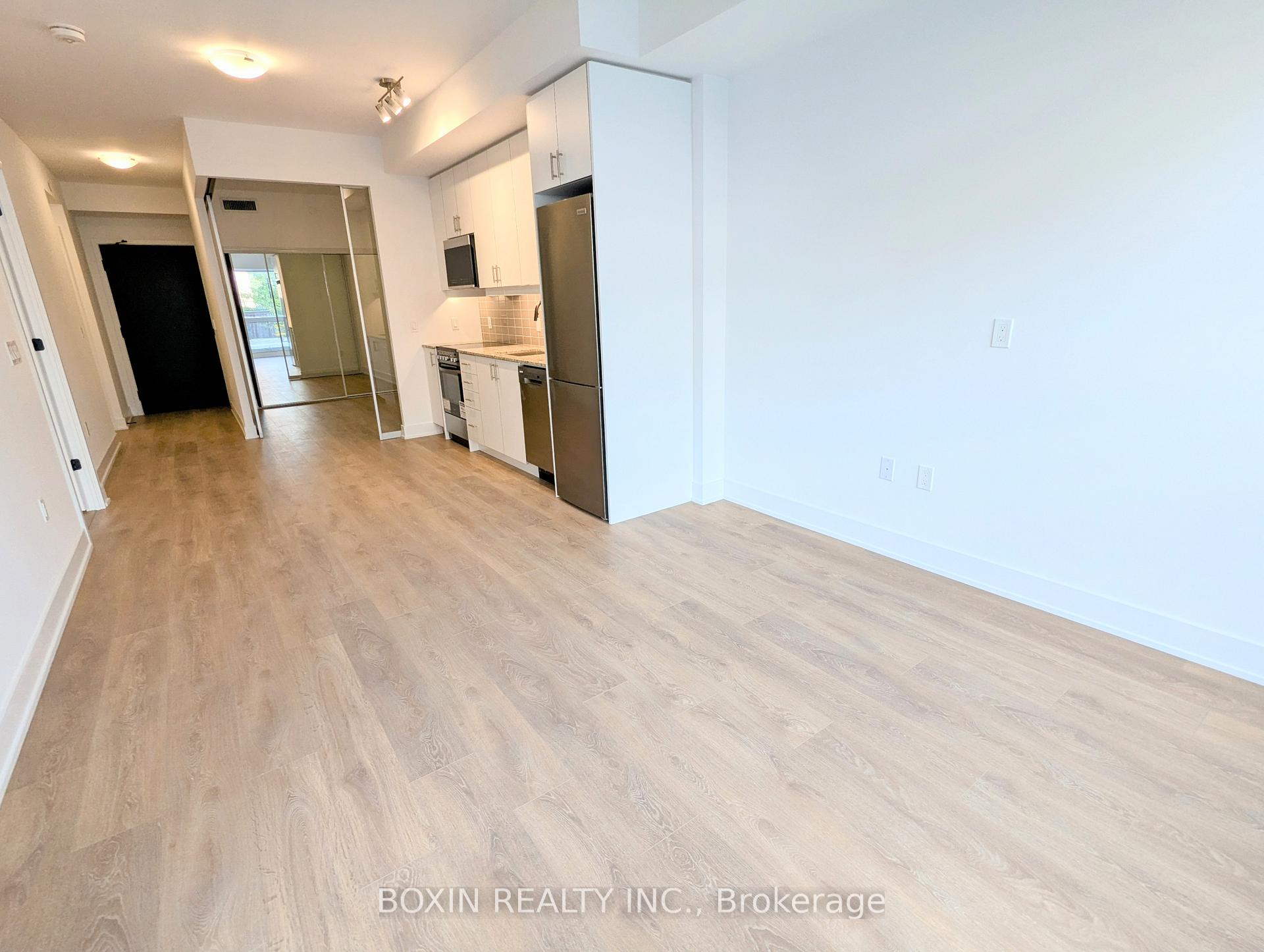 Photo 4 of Unit 106, 2343 Khalsa Gate, Oakville, Westmount — HOMEH