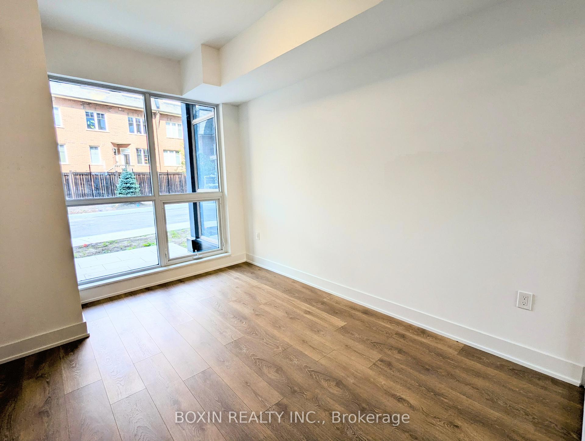 Photo 5 of Unit 106, 2343 Khalsa Gate, Oakville, Westmount — HOMEH