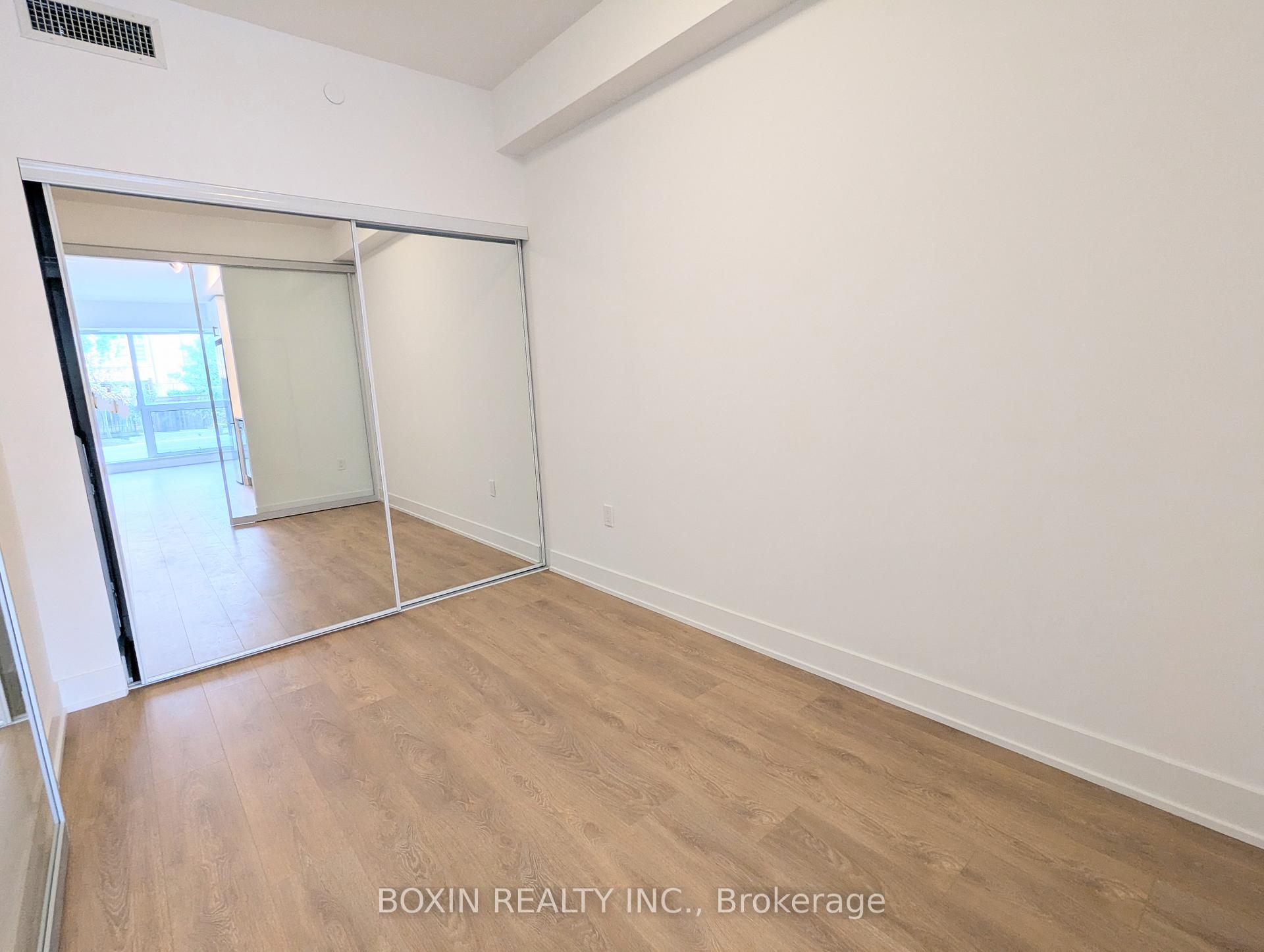 Photo 6 of Unit 106, 2343 Khalsa Gate, Oakville, Westmount — HOMEH