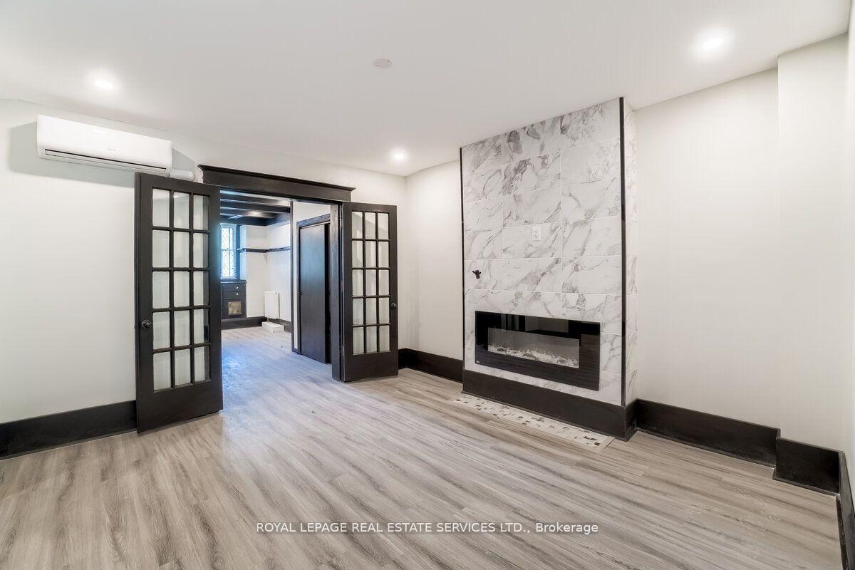 Photo 4 of 31 Tyndall Avenue, Toronto, South Parkdale — HOMEH
