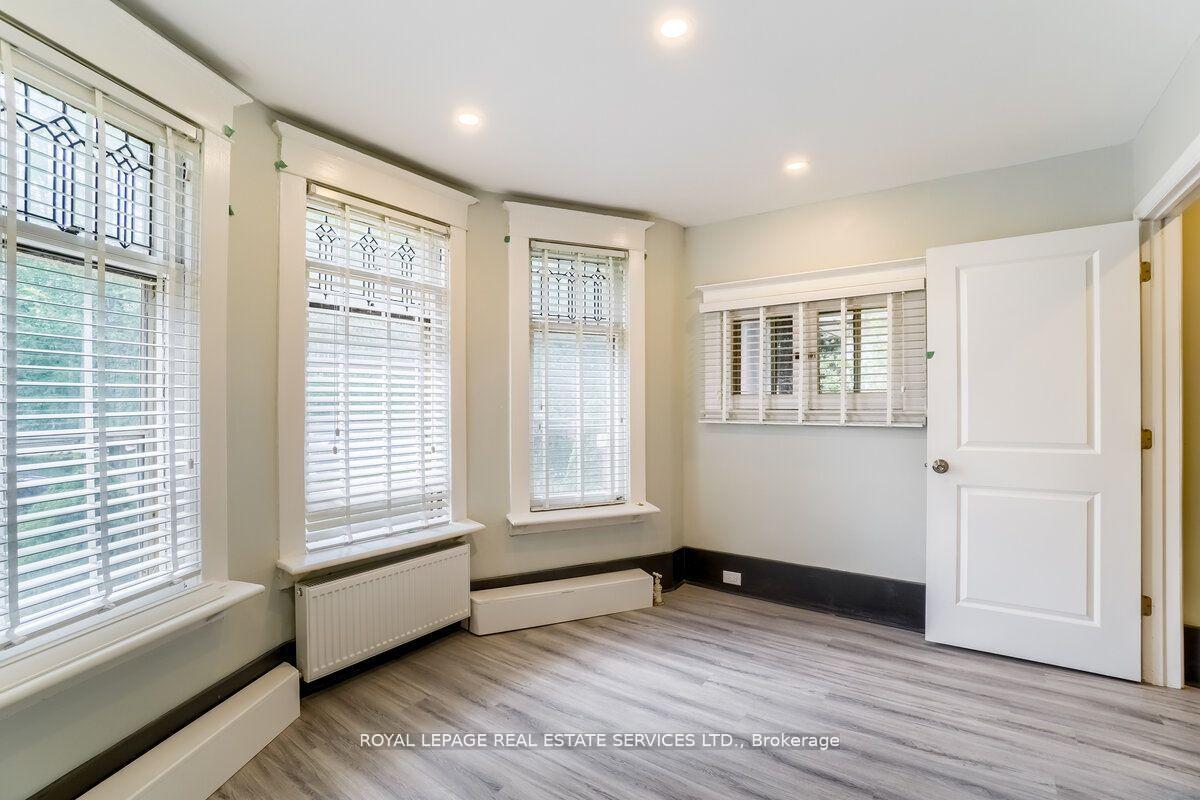Photo 11 of 31 Tyndall Avenue, Toronto, South Parkdale — HOMEH