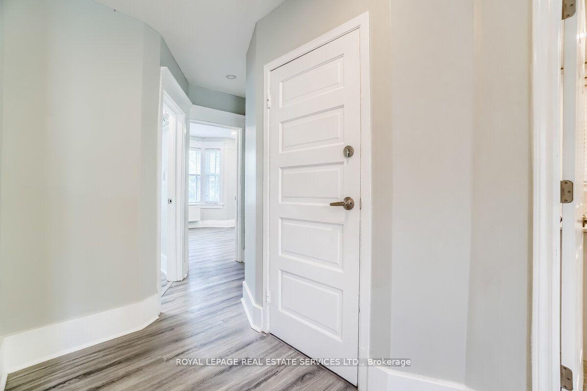 Photo 14 of 31 Tyndall Avenue, Toronto, South Parkdale — HOMEH