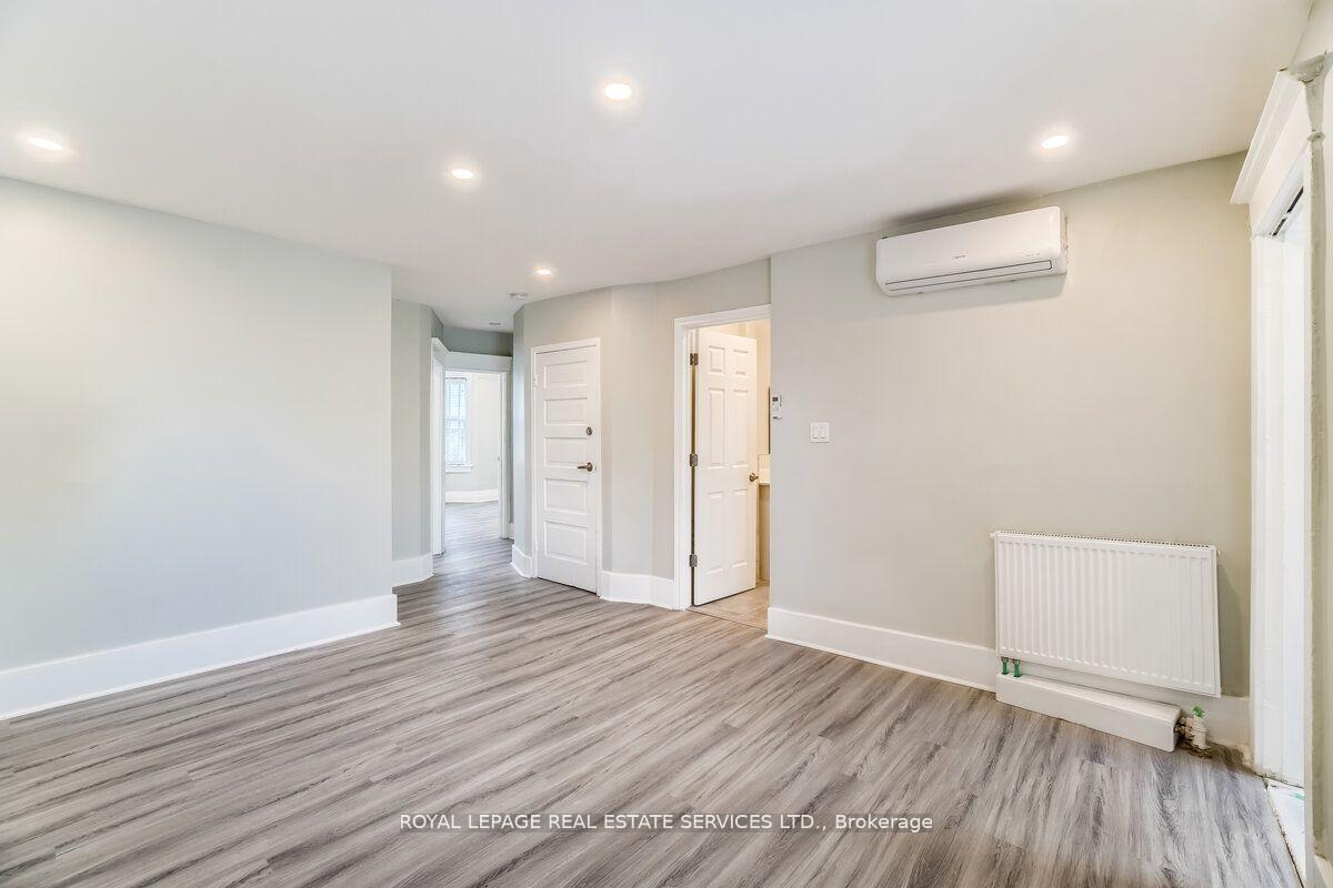 Photo 15 of 31 Tyndall Avenue, Toronto, South Parkdale — HOMEH
