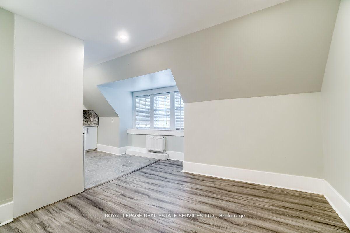 Photo 26 of 31 Tyndall Avenue, Toronto, South Parkdale — HOMEH