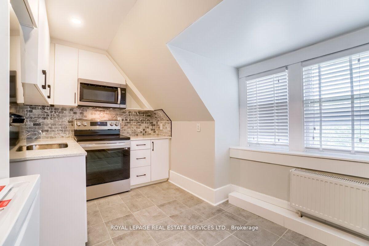Photo 28 of 31 Tyndall Avenue, Toronto, South Parkdale — HOMEH