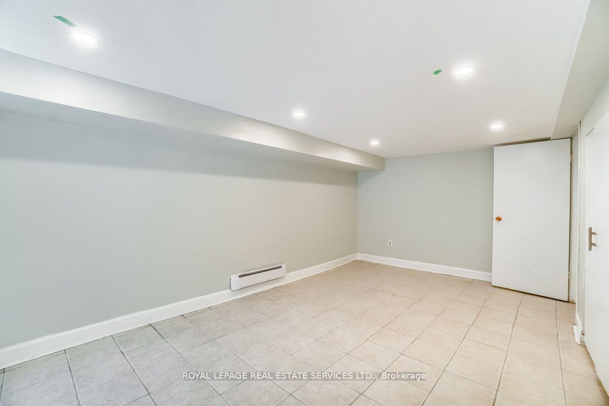 Photo 34 of 31 Tyndall Avenue, Toronto, South Parkdale — HOMEH