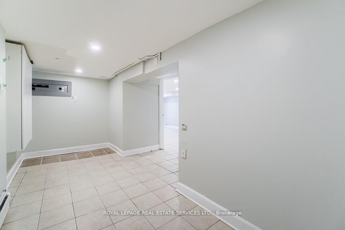 Photo 38 of 31 Tyndall Avenue, Toronto, South Parkdale — HOMEH
