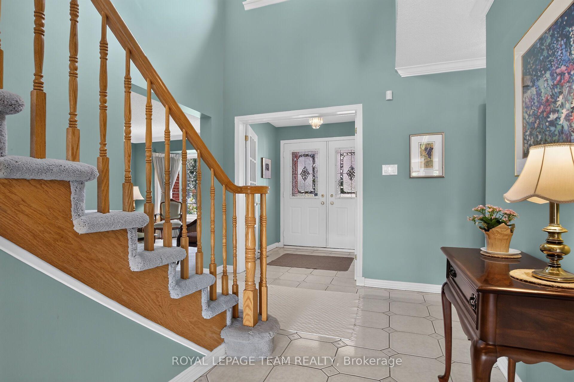 Photo 10 of 19 Slade Crescent, Ottawa, Kanata - Kanata Lakes/Heritage Hills — HOMEH