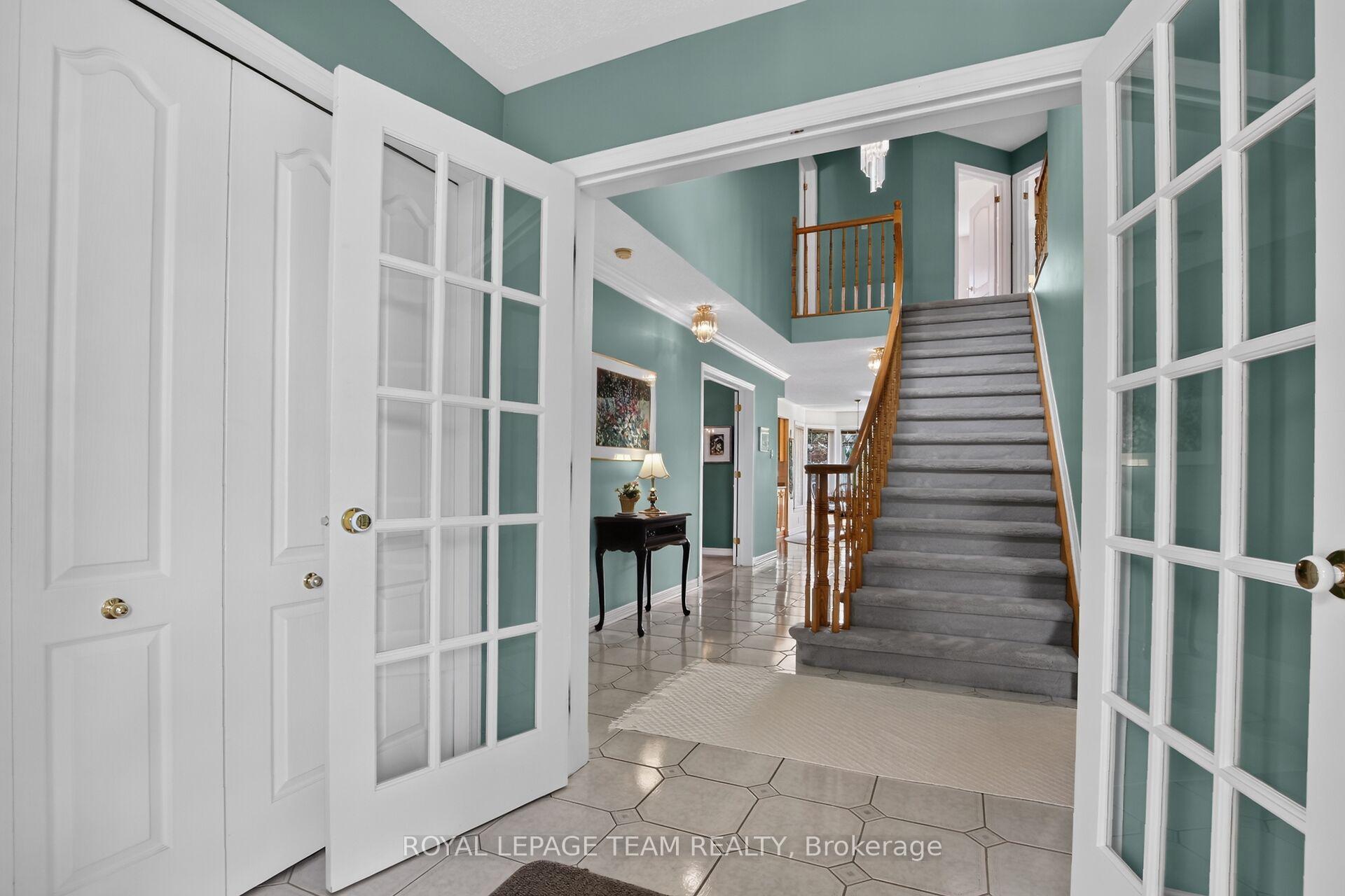 Photo 11 of 19 Slade Crescent, Ottawa, Kanata - Kanata Lakes/Heritage Hills — HOMEH