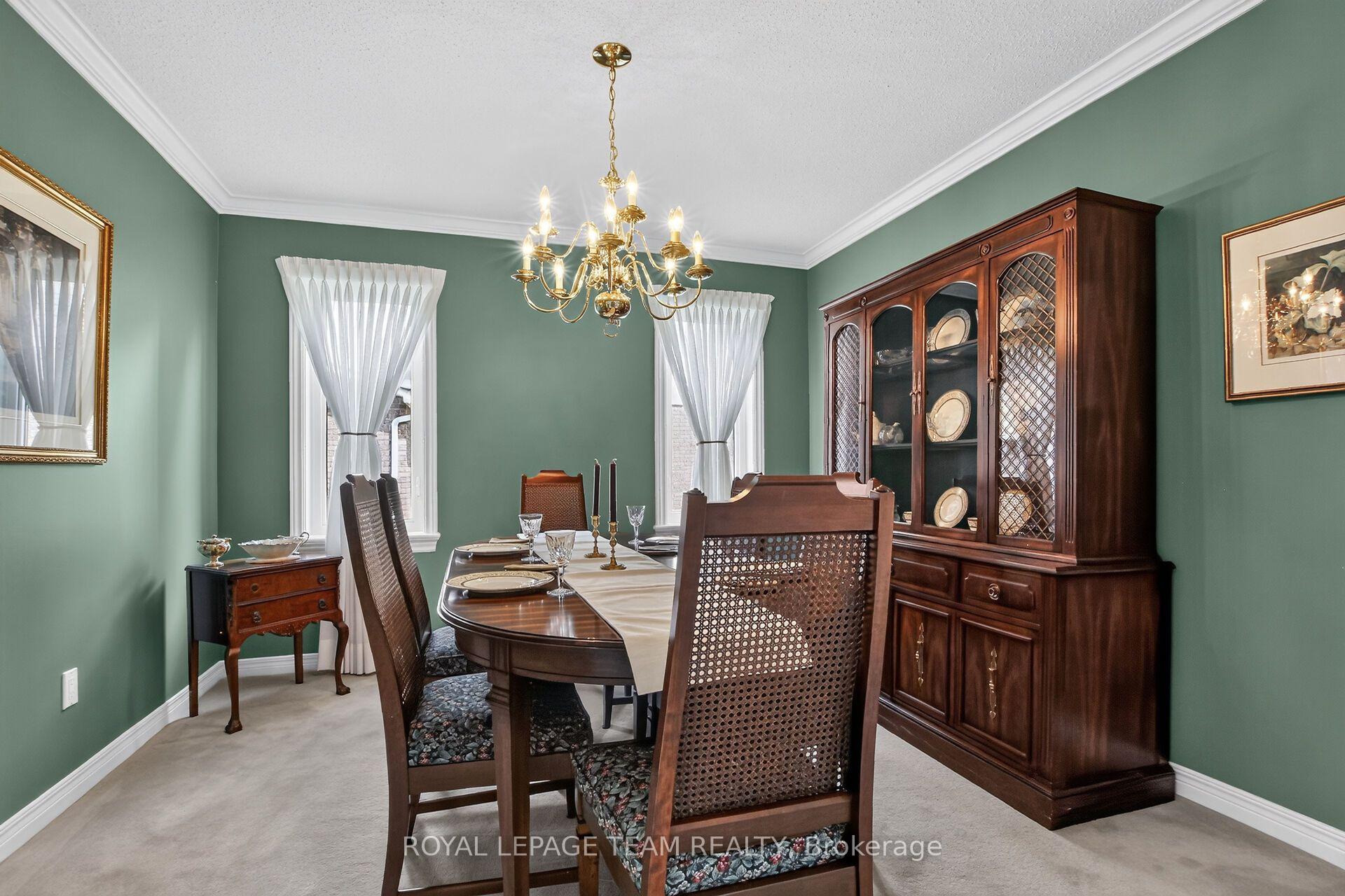 Photo 13 of 19 Slade Crescent, Ottawa, Kanata - Kanata Lakes/Heritage Hills — HOMEH