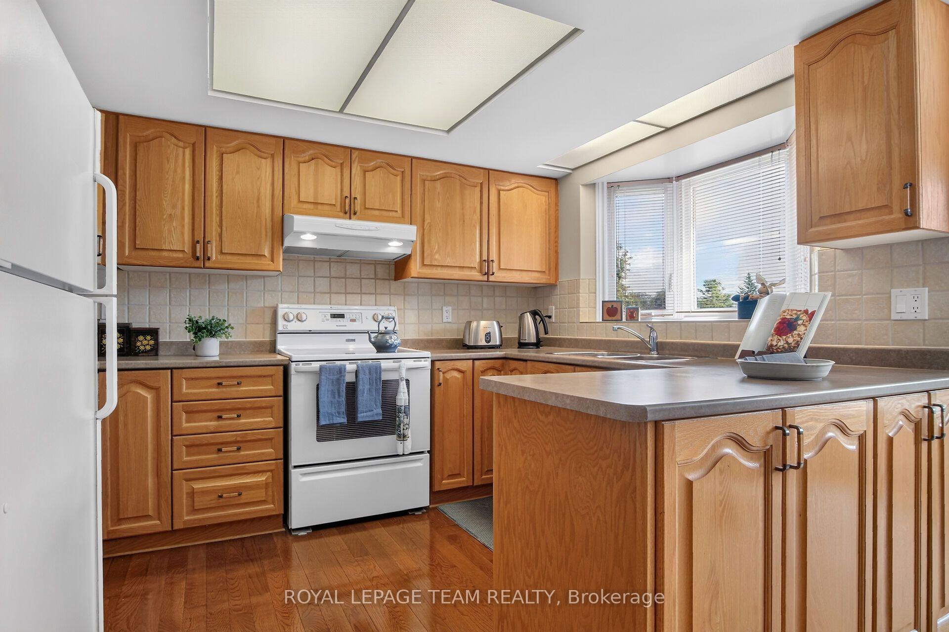 Photo 16 of 19 Slade Crescent, Ottawa, Kanata - Kanata Lakes/Heritage Hills — HOMEH