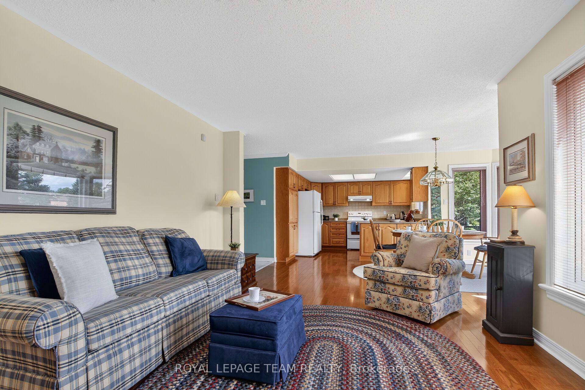 Photo 22 of 19 Slade Crescent, Ottawa, Kanata - Kanata Lakes/Heritage Hills — HOMEH