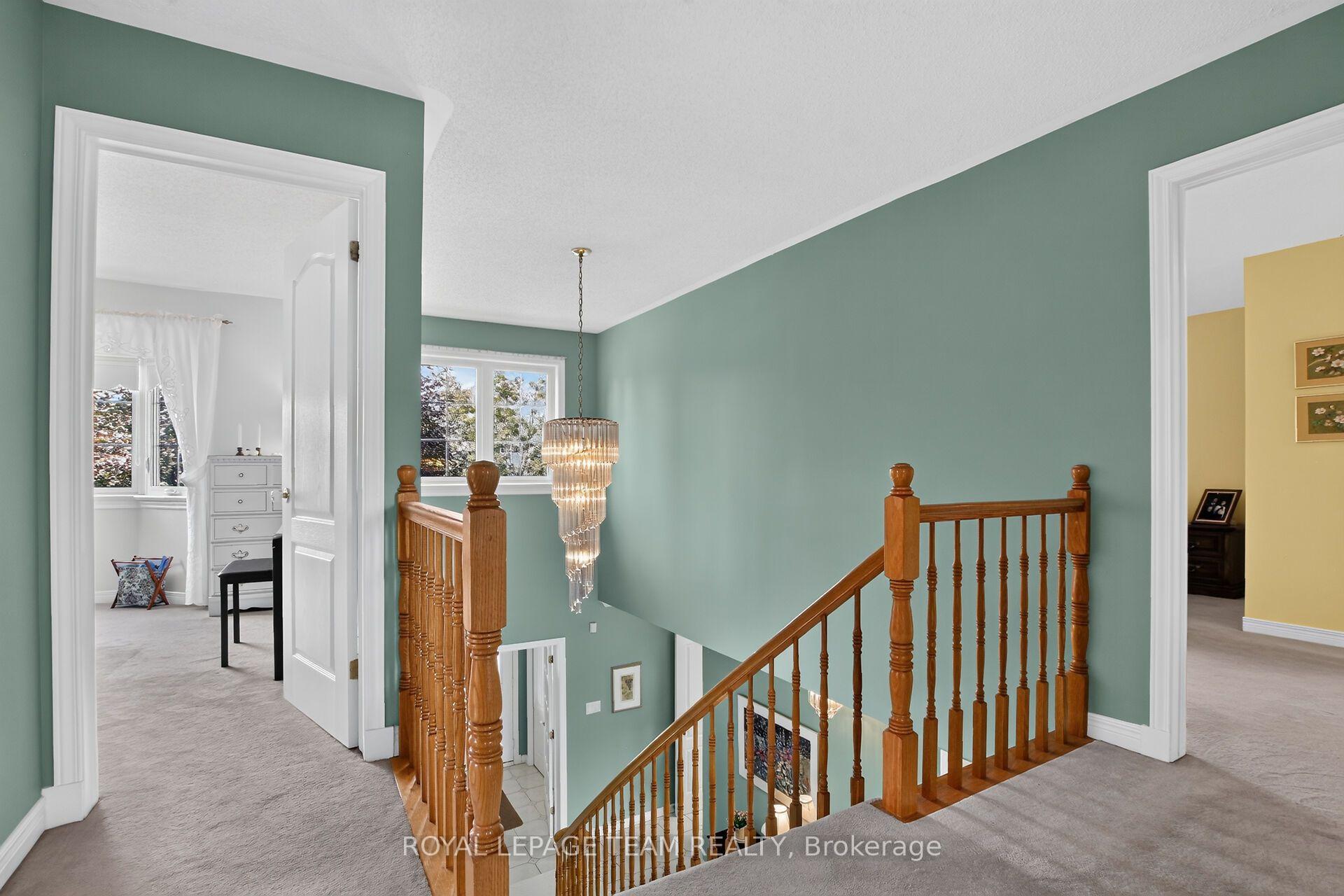Photo 27 of 19 Slade Crescent, Ottawa, Kanata - Kanata Lakes/Heritage Hills — HOMEH