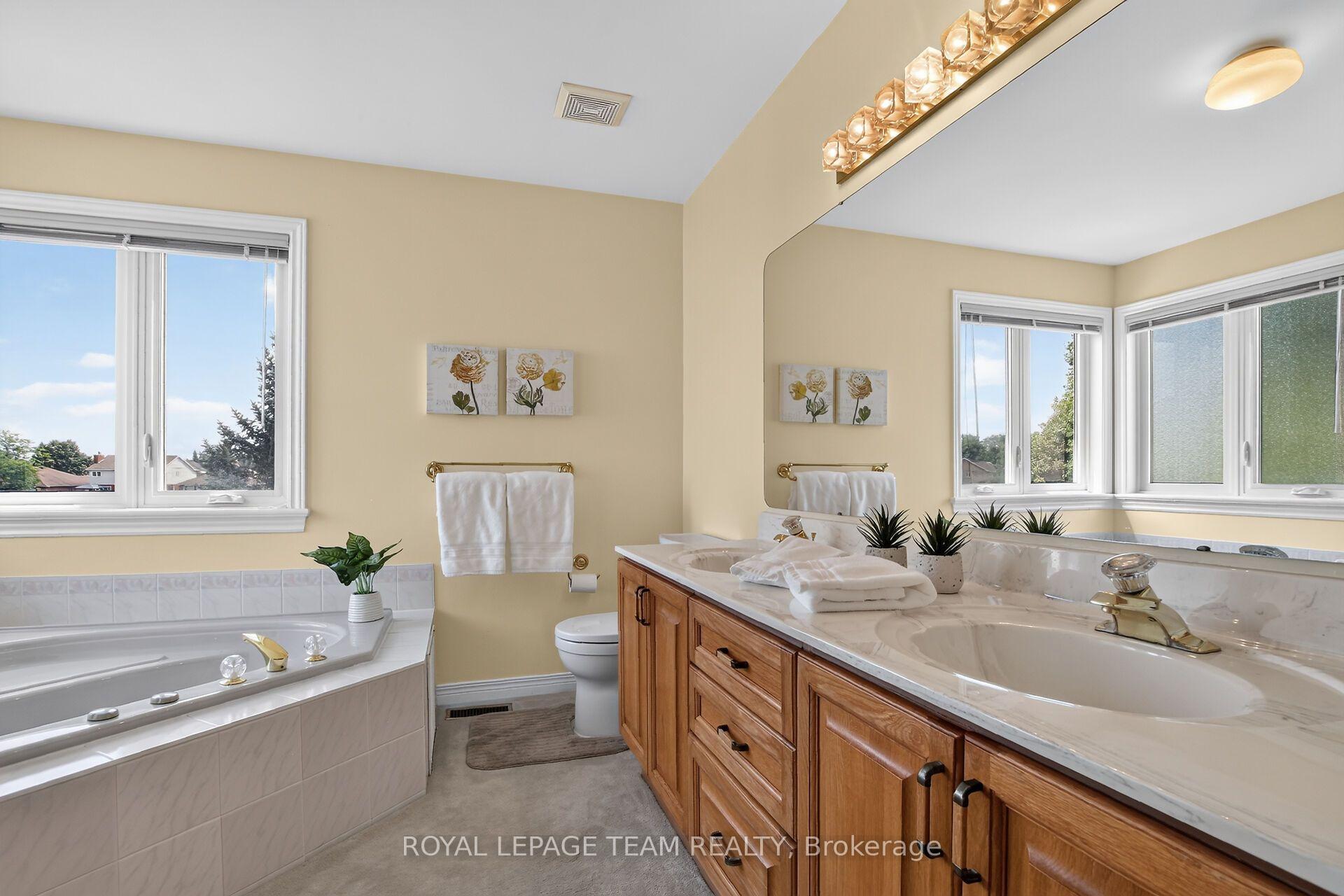 Photo 30 of 19 Slade Crescent, Ottawa, Kanata - Kanata Lakes/Heritage Hills — HOMEH
