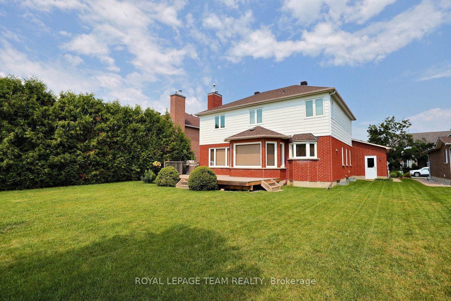 Photo 43 of 19 Slade Crescent, Ottawa, Kanata - Kanata Lakes/Heritage Hills — HOMEH