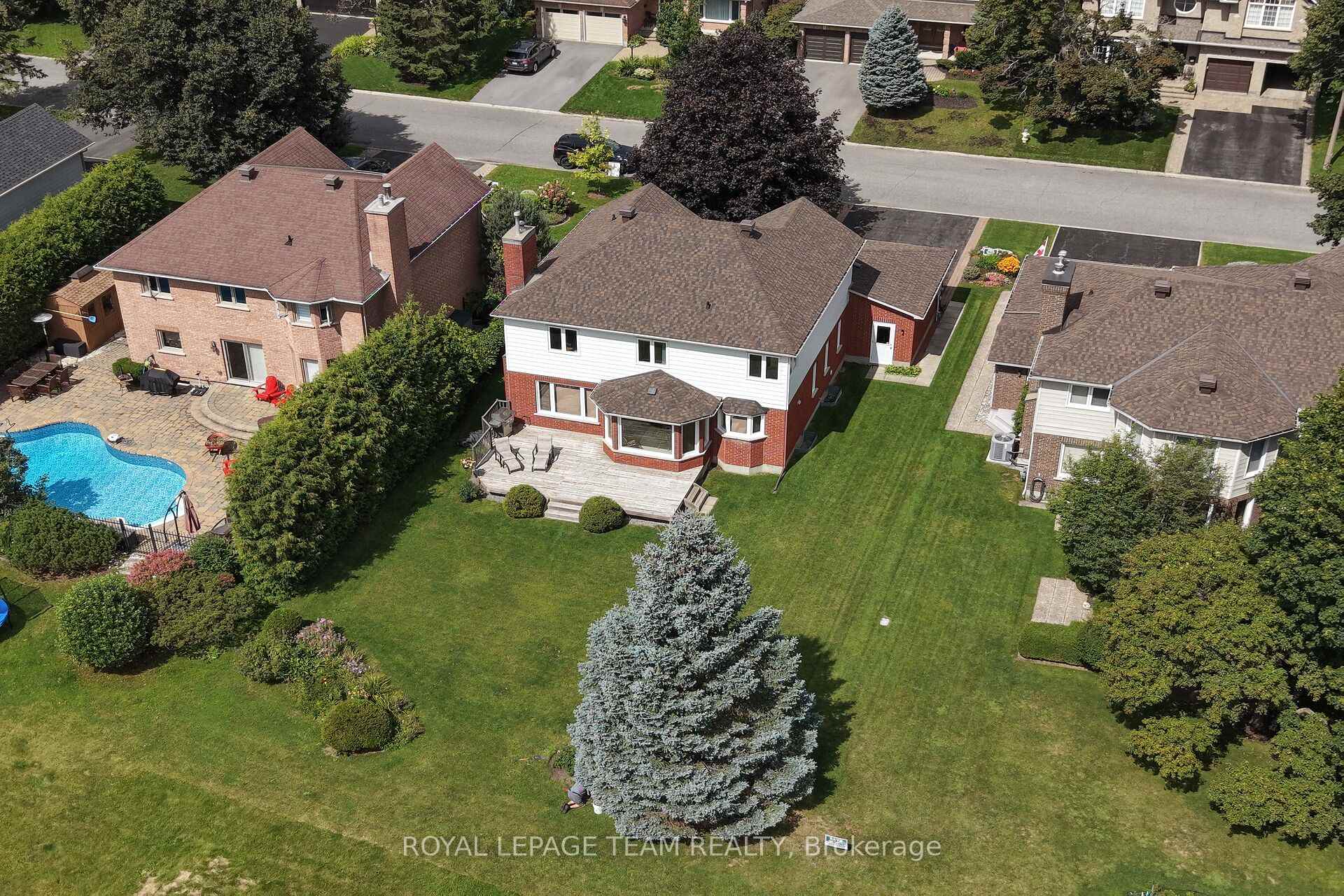 Photo 48 of 19 Slade Crescent, Ottawa, Kanata - Kanata Lakes/Heritage Hills — HOMEH