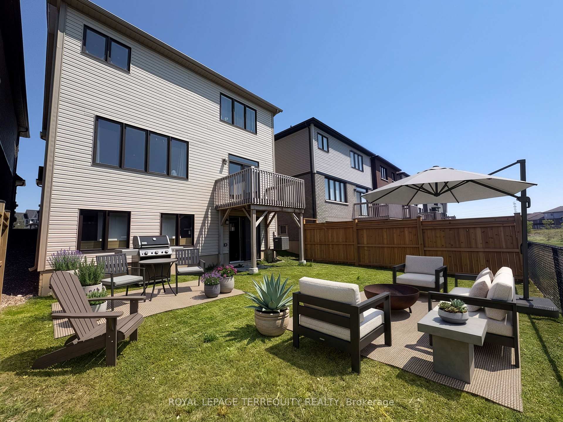 Photo 14 of 285 Vanilla Trail, Thorold, Rolling Meadows — HOMEH