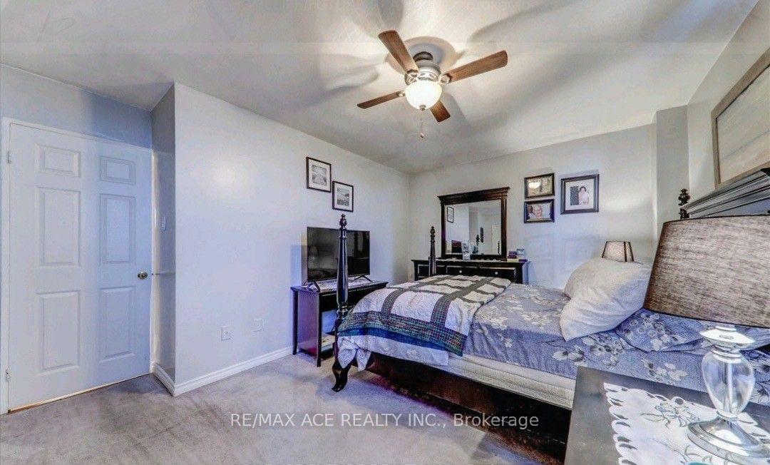 Photo 9 of Unit 608, 3420 Eglinton Avenue E, Scarborough, Scarborough Village — HOMEH