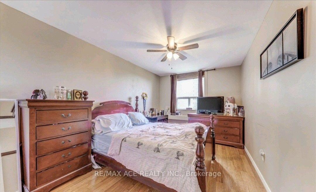 Photo 13 of Unit 608, 3420 Eglinton Avenue E, Scarborough, Scarborough Village — HOMEH