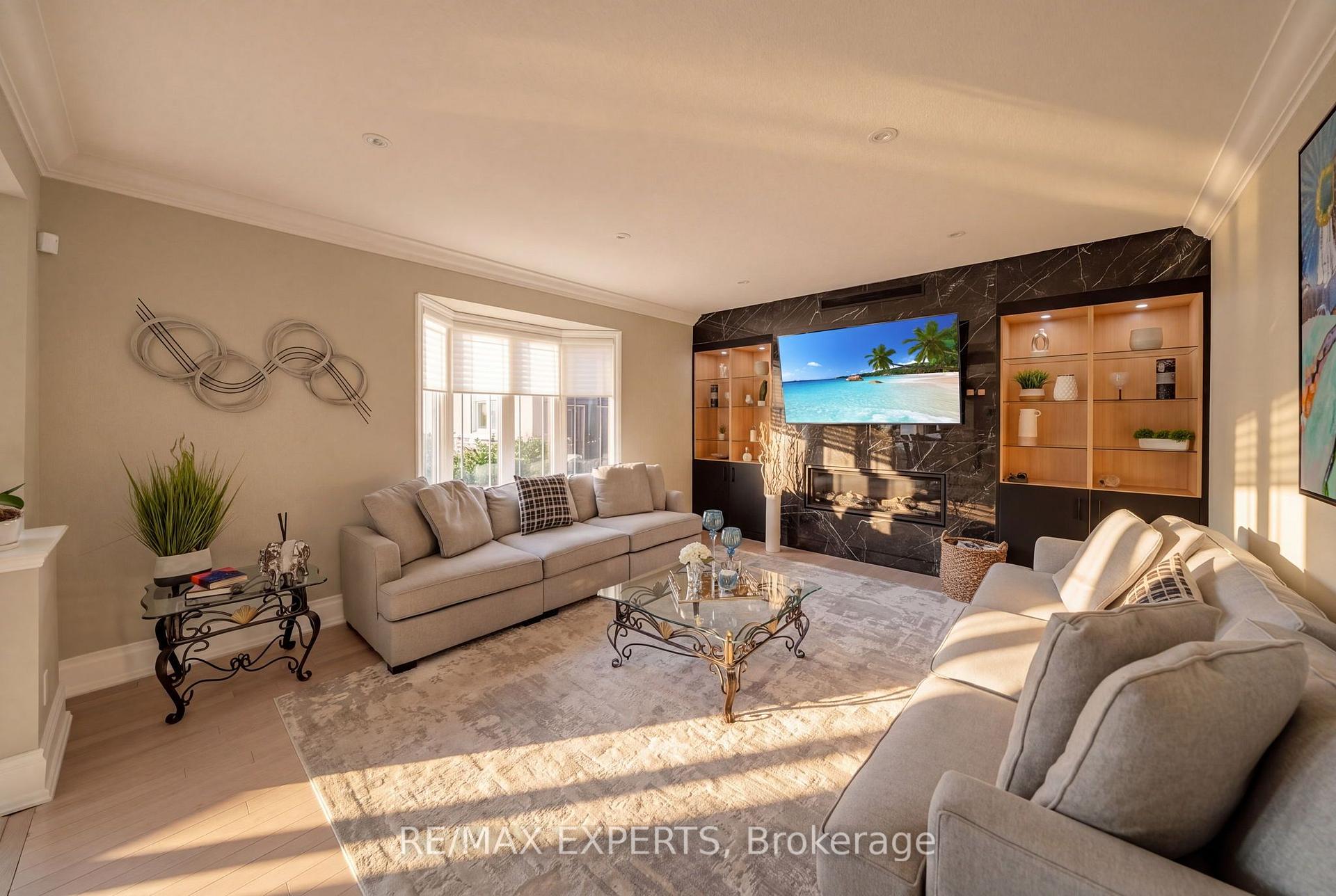 Photo 13 of 91 Hunterwood Chase, Vaughan, Rural Vaughan — HOMEH
