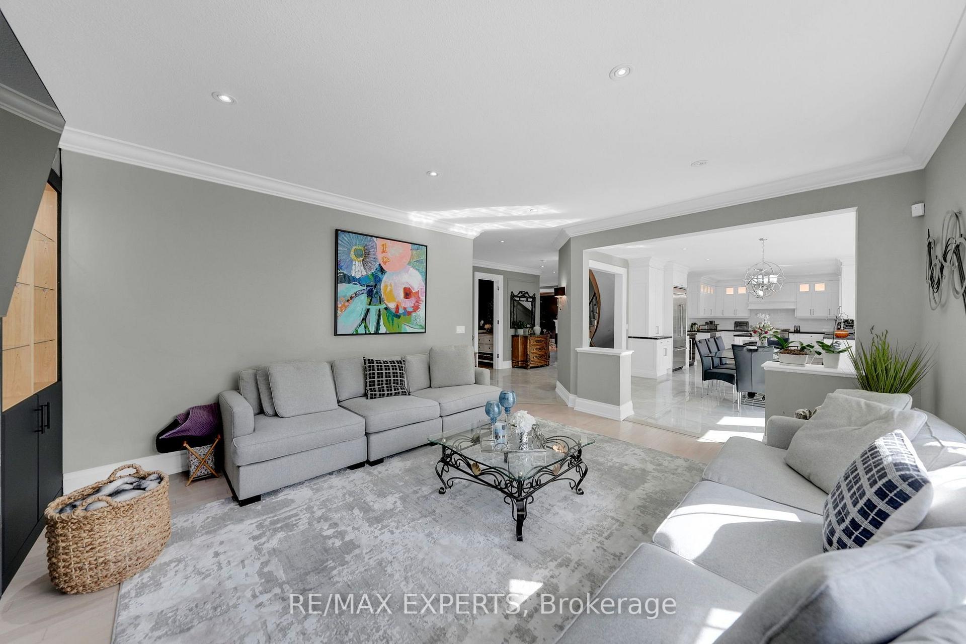 Photo 15 of 91 Hunterwood Chase, Vaughan, Rural Vaughan — HOMEH
