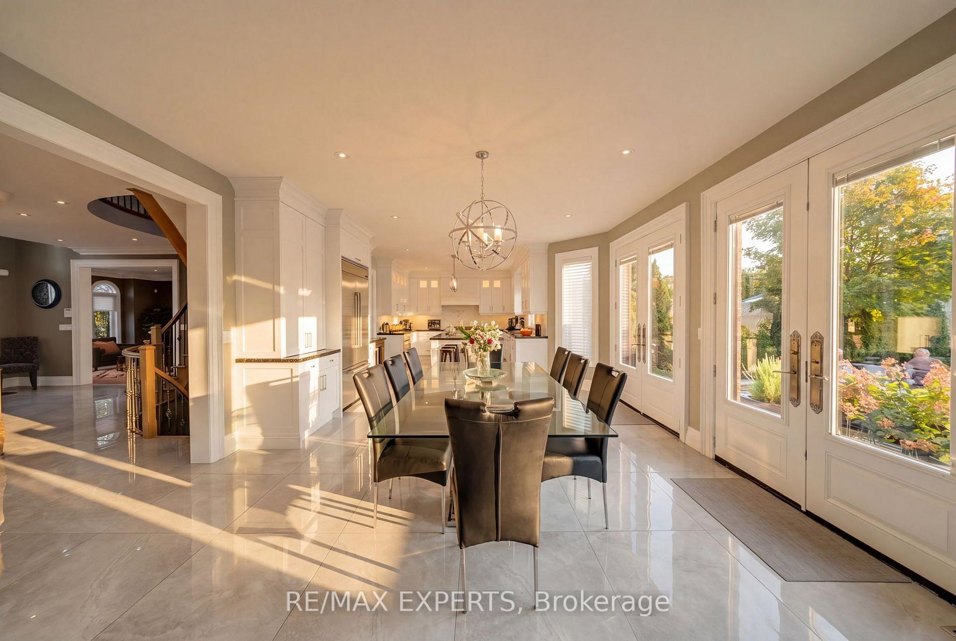 Photo 16 of 91 Hunterwood Chase, Vaughan, Rural Vaughan — HOMEH
