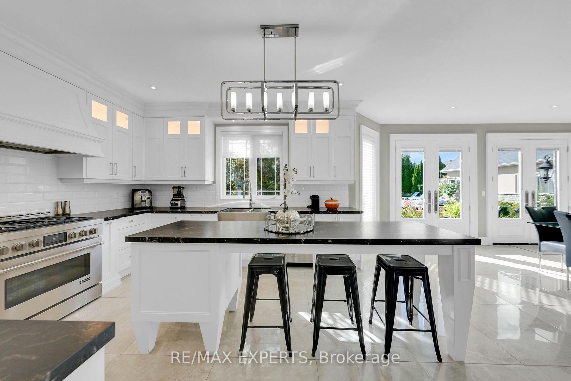 Photo 19 of 91 Hunterwood Chase, Vaughan, Rural Vaughan — HOMEH