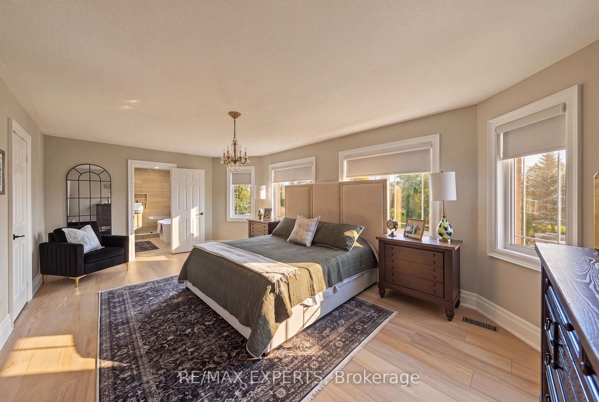 Photo 23 of 91 Hunterwood Chase, Vaughan, Rural Vaughan — HOMEH