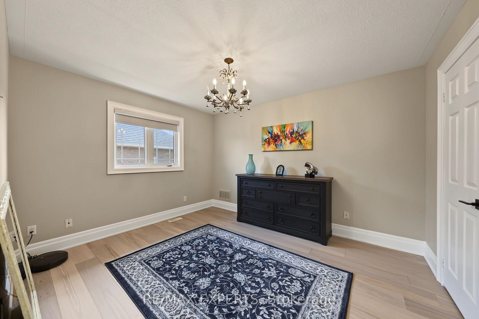 Photo 33 of 91 Hunterwood Chase, Vaughan, Rural Vaughan — HOMEH