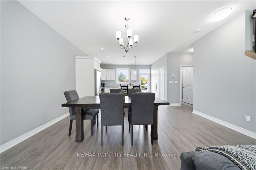 Photo 18 of Unit 2, 30 Balmoral Street, Brant, Paris — HOMEH
