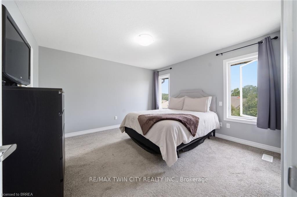 Photo 19 of Unit 2, 30 Balmoral Street, Brant, Paris — HOMEH