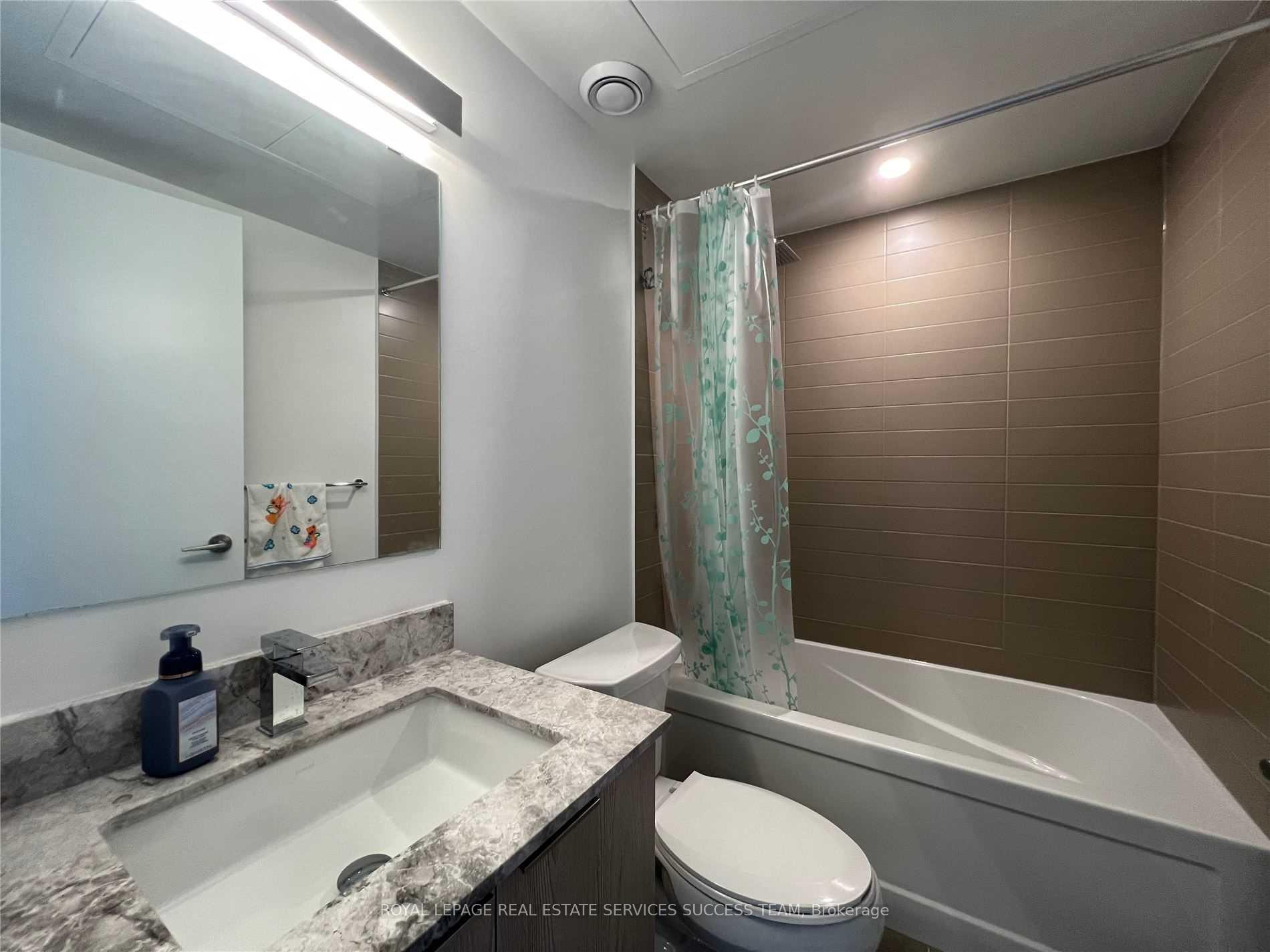 Photo 6 of Unit 701, 501 Yonge Street, Toronto, Church-Yonge Corridor — HOMEH