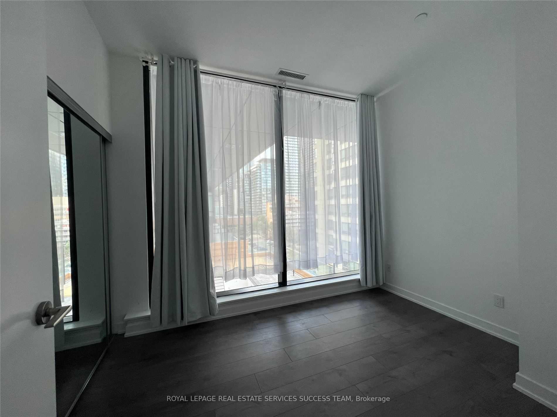 Photo 8 of Unit 701, 501 Yonge Street, Toronto, Church-Yonge Corridor — HOMEH