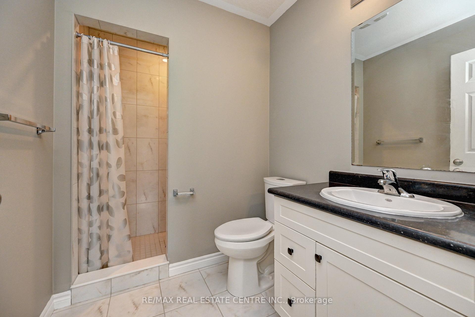 Photo 28 of 102 Wheat Lane, Kitchener, Huron Park — HOMEH