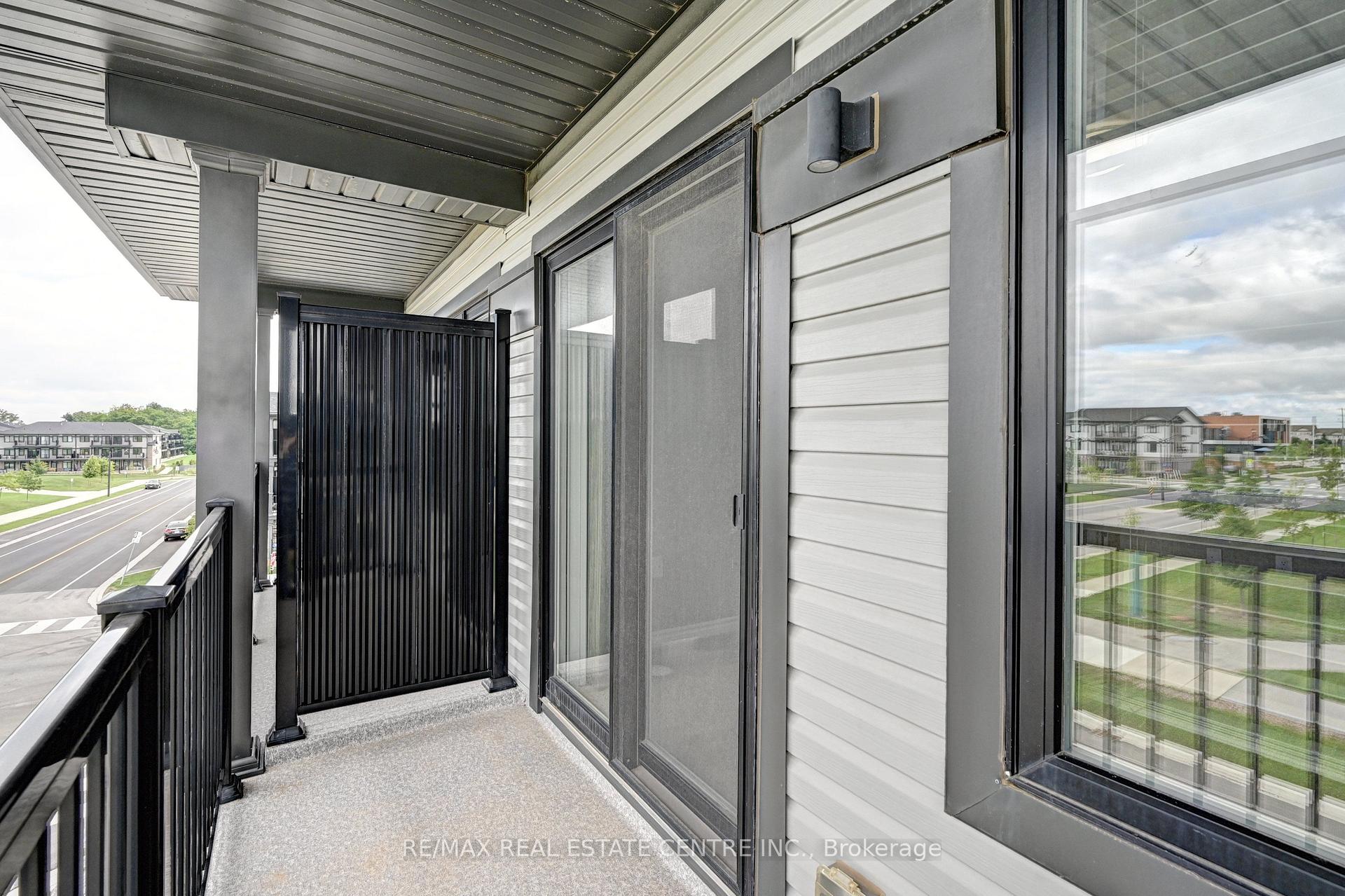 Photo 31 of 102 Wheat Lane, Kitchener, Huron Park — HOMEH