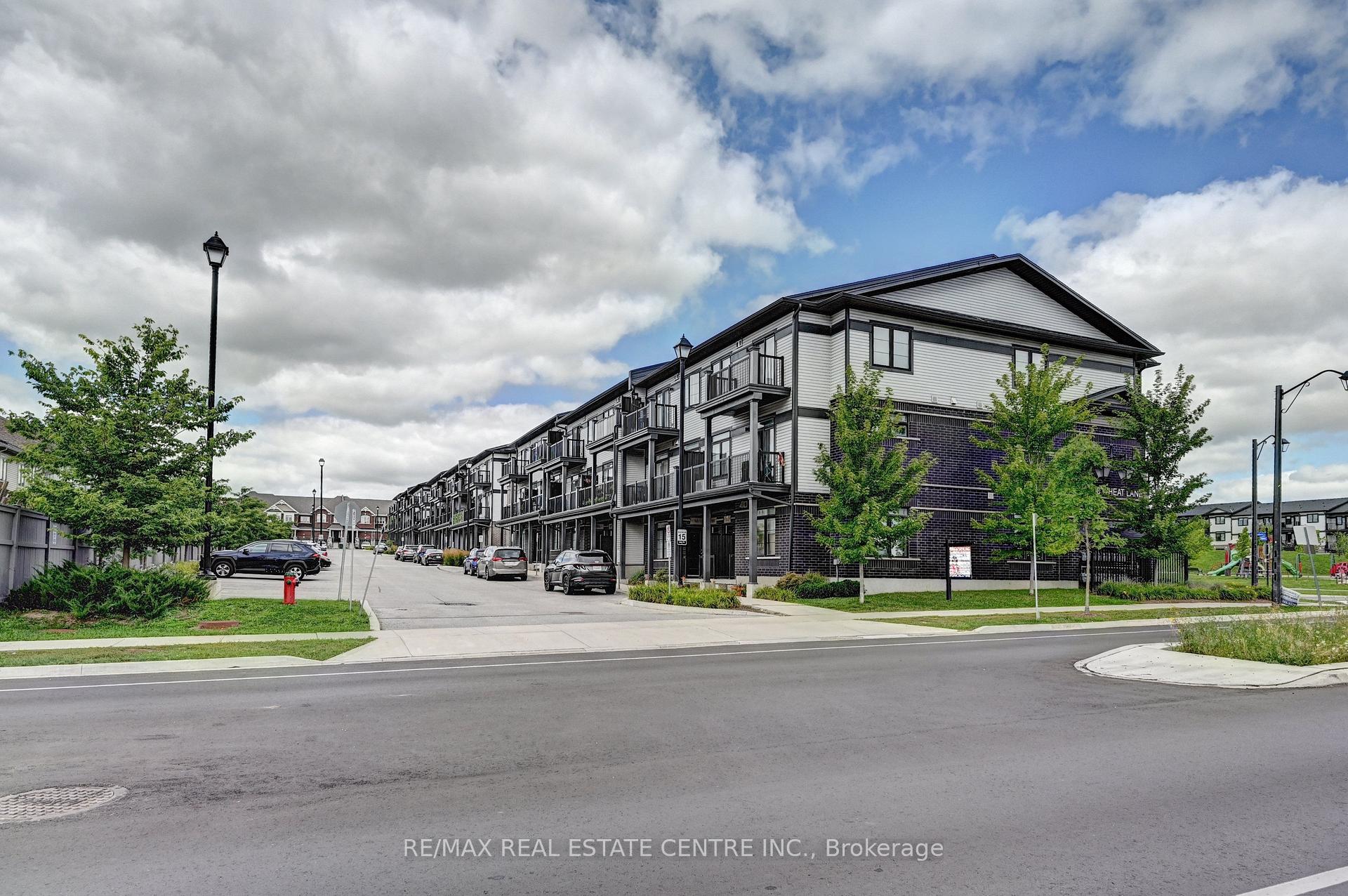Photo 47 of 102 Wheat Lane, Kitchener, Huron Park — HOMEH