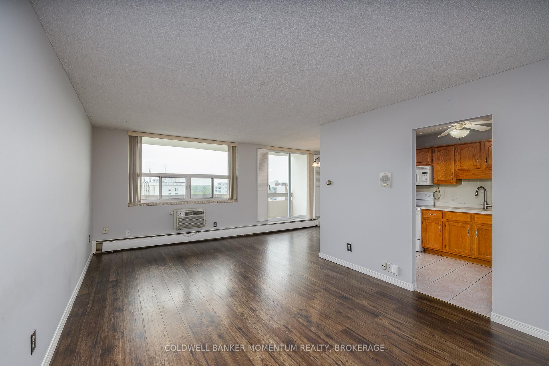 Photo 3 of Unit 1002, 365 Geneva Street, St. Catharines, Fairview — HOMEH