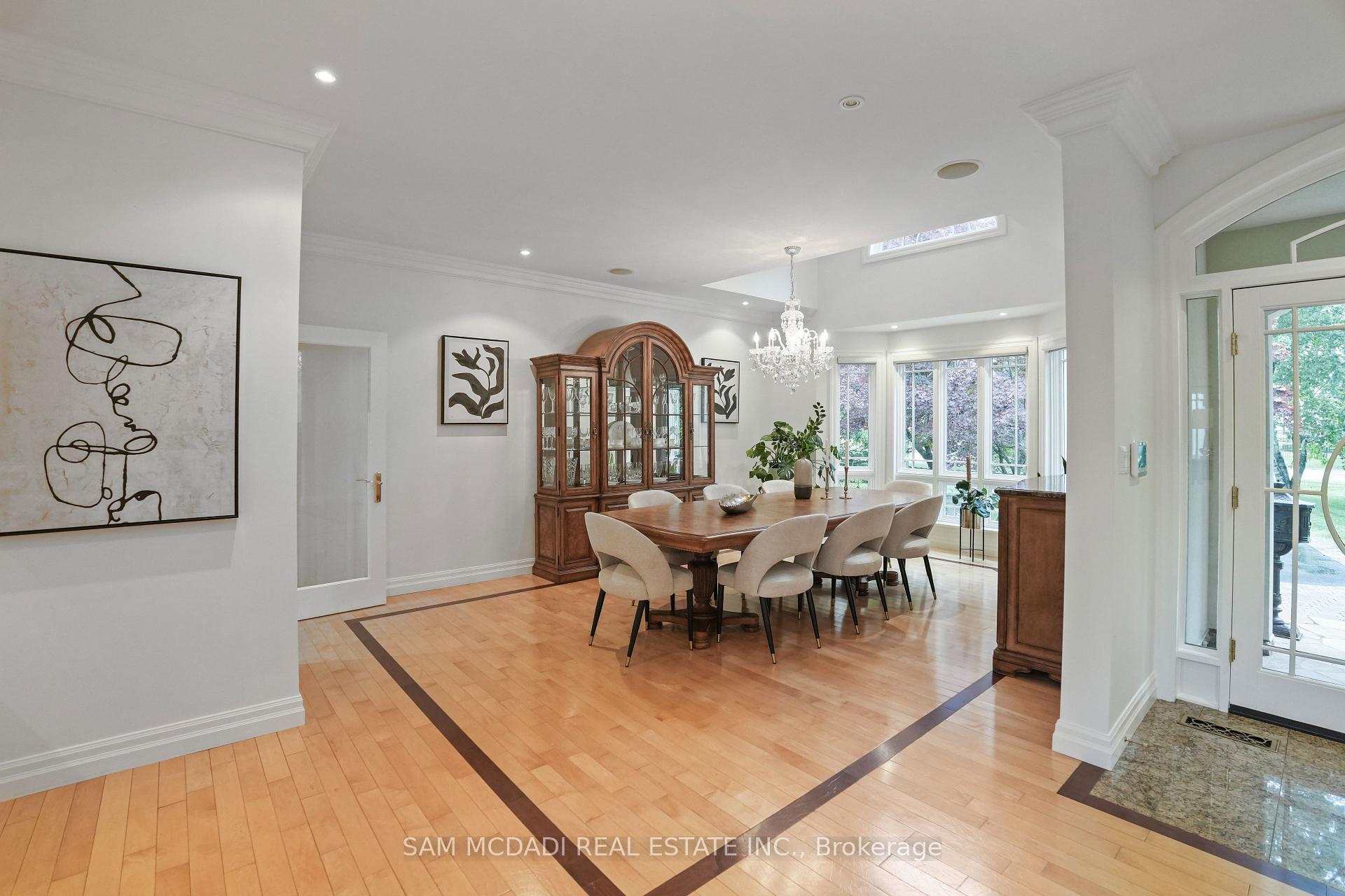 Photo 5 of 1382 Aldo Drive, Mississauga, Lorne Park — HOMEH