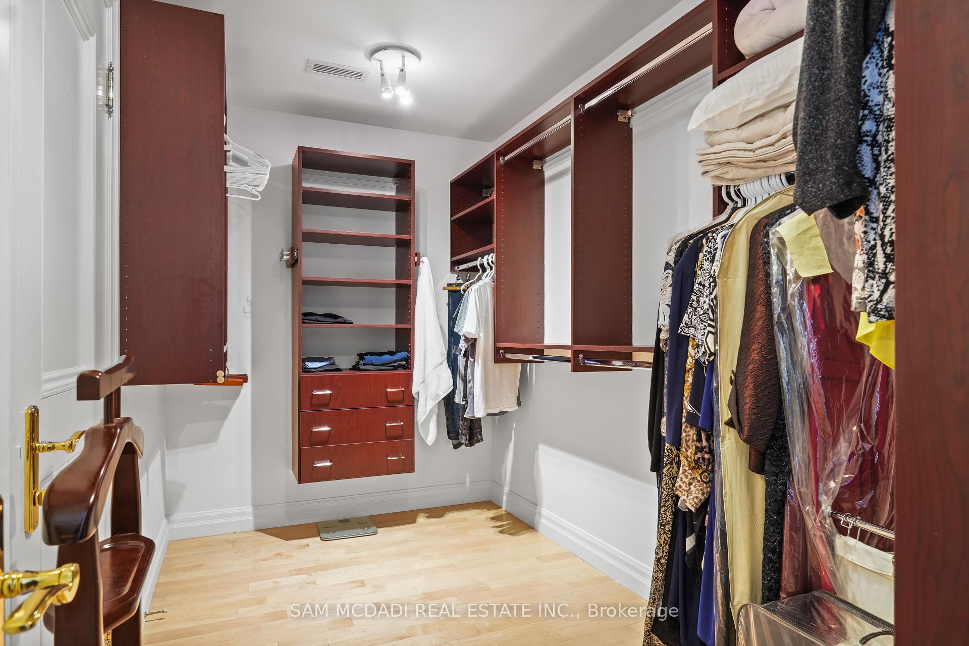Photo 25 of 1382 Aldo Drive, Mississauga, Lorne Park — HOMEH